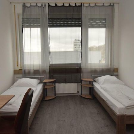 Monteurzimmer Messe Airport Wolfschlugen Екстер'єр фото