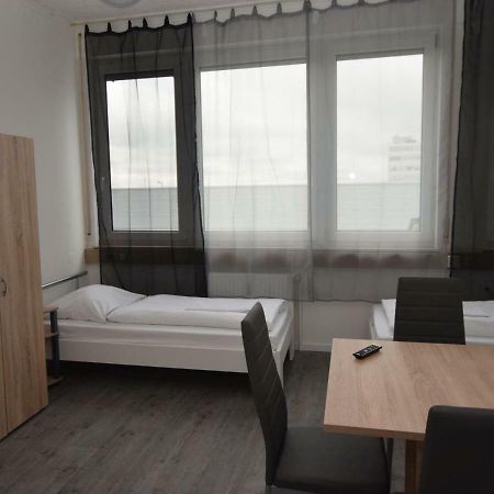 Monteurzimmer Messe Airport Wolfschlugen Екстер'єр фото