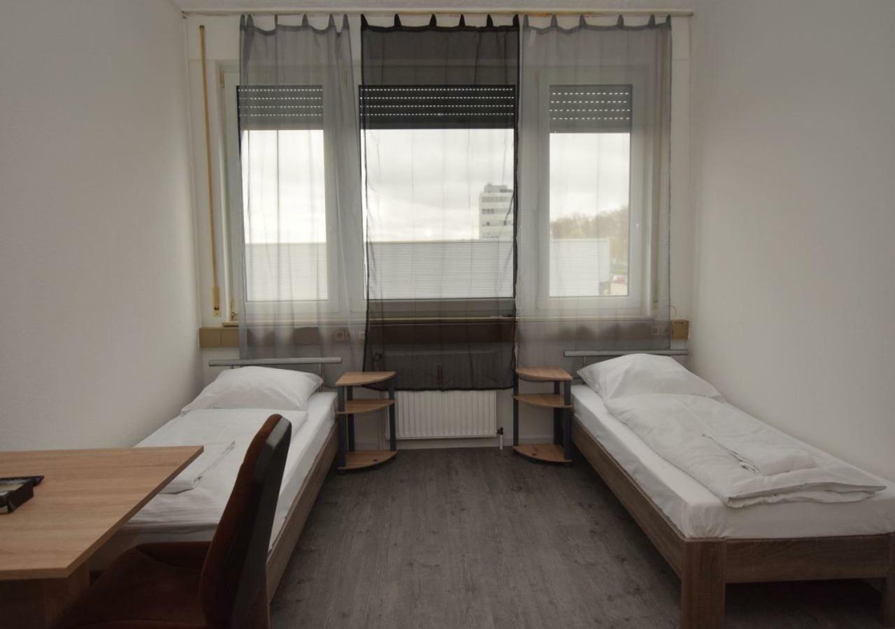 Monteurzimmer Messe Airport Wolfschlugen Екстер'єр фото