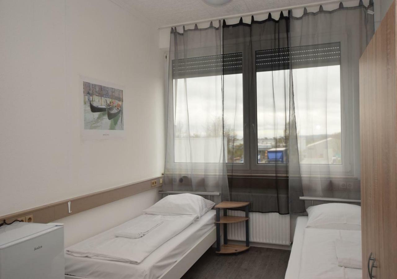 Monteurzimmer Messe Airport Wolfschlugen Екстер'єр фото
